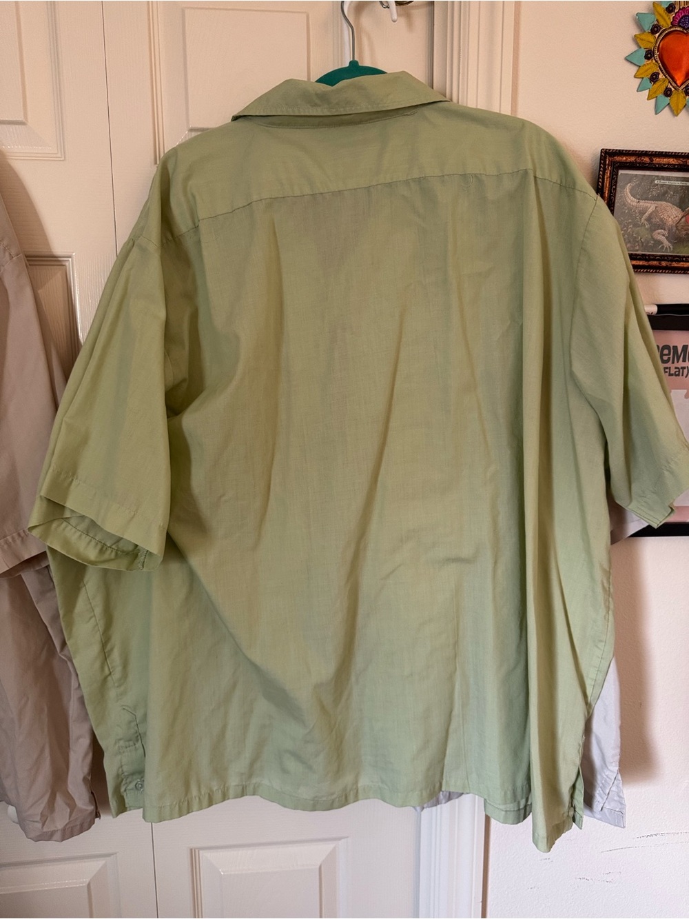 Lot Of Size 4X Men’s Guayabera Shirts Mint Green Tan White Zipper Button Pockets - Picture 11 of 11